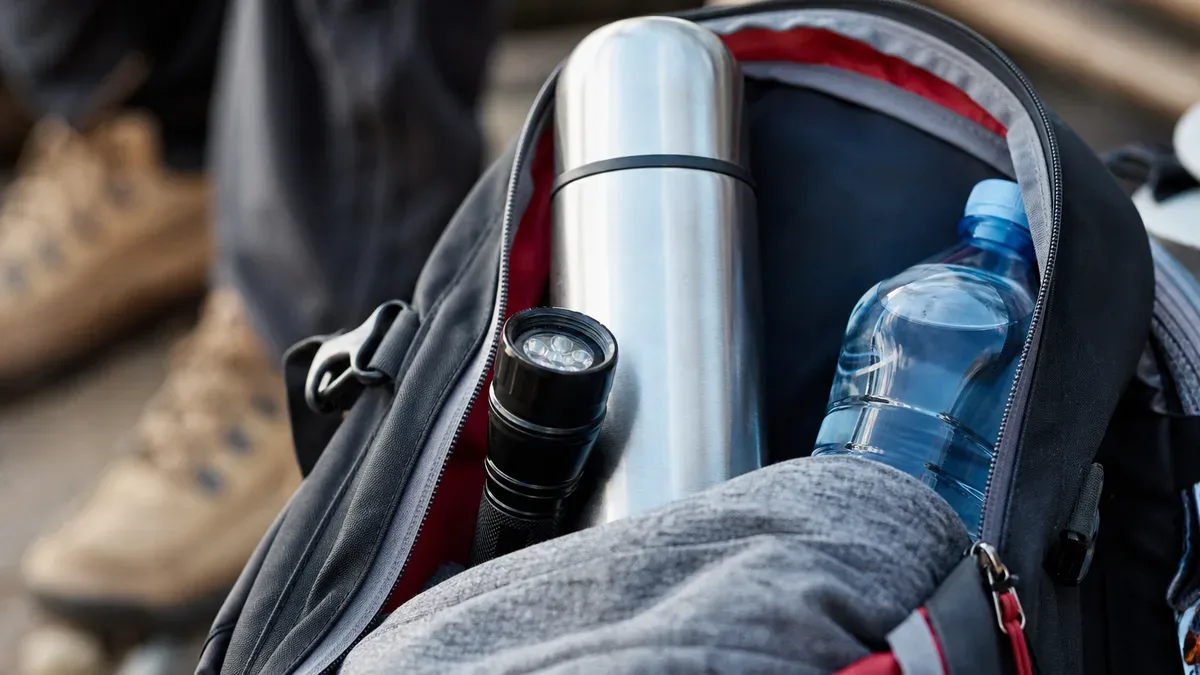 Plecak ewakuacyjny i sygnały alarmowe. Tego nauczą podczas Wielkiej Parkówki
