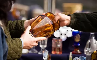 Giełda Staroci w Będzinie  tu przeszłość ma głos, a rzeczy drugie życie