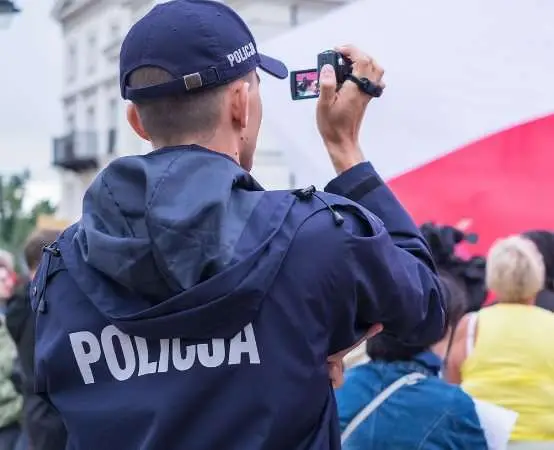 Bezpieczne wakacje z dzielnicowymi: półkolonie i obozy w Będzinie i Sławkowie