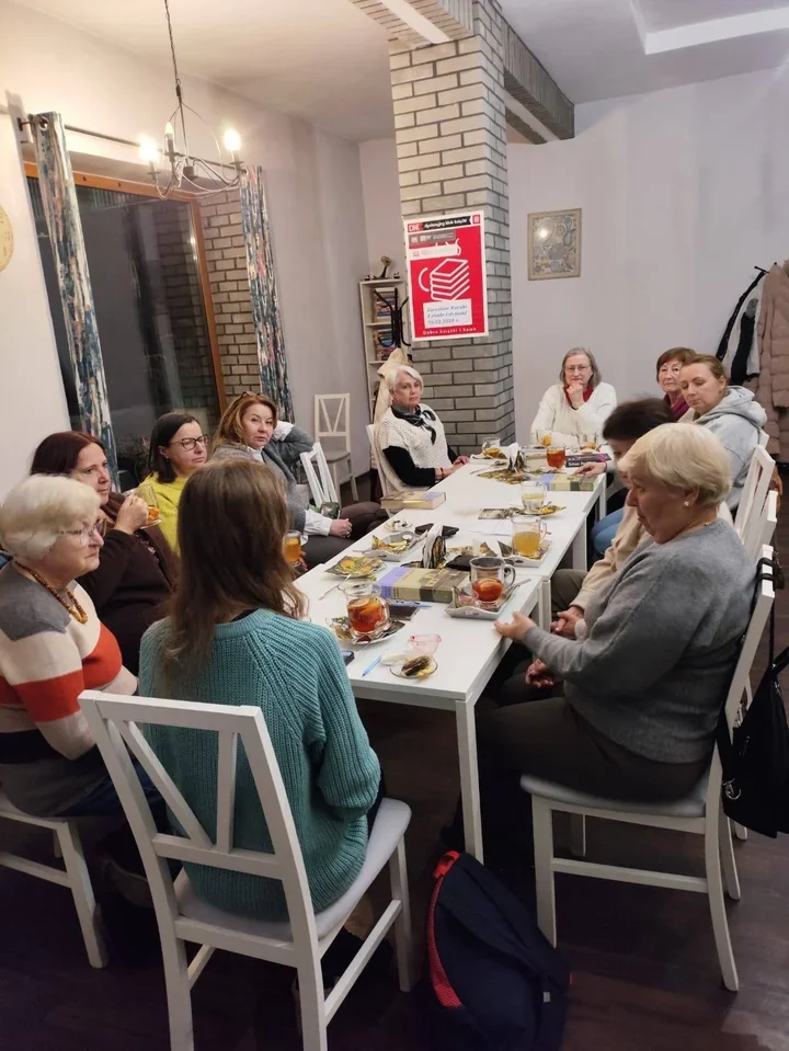 Rodzinne demony przy kawie - Dyskusyjny Klub Książki o Dziady i dybuki. Opowieść dygresyjna