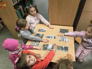 Detektywi wśród regałów - biblioteka w Będzinie rozkręciła się na dobre