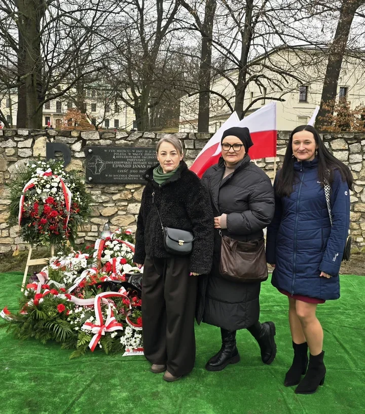 Ślady odwagi w Będzinie - żywa lekcja o żołnierzach Armii Krajowej