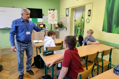 Uczniowie mierzyli smog i straty ciepła – lekcja, która zostaje na dłużej