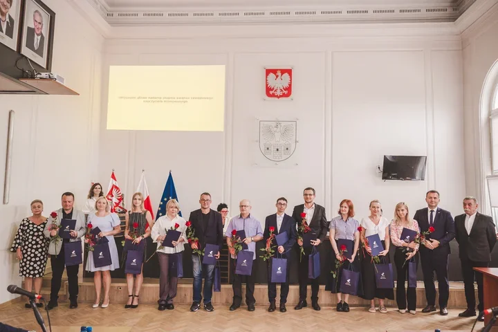 Nowa dyrektorka III LO w Będzinie. Decyzję ogłoszono podczas sesji powiatu