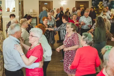 Wspólne świętowanie Dnia Kobiet w oddziale emerytów – radosne spotkanie w Będzinie