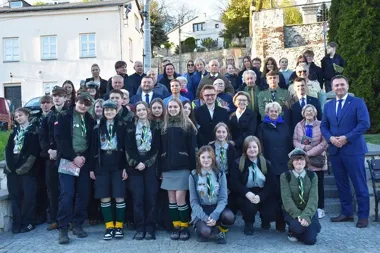 Będzin oddał hołd Kazimierzowi Wielkiemu. Modlitwa i kwiaty przy obelisku