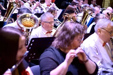 Siewierska orkiestra świętowała 10 lat muzyką i wzruszeniem na scenie