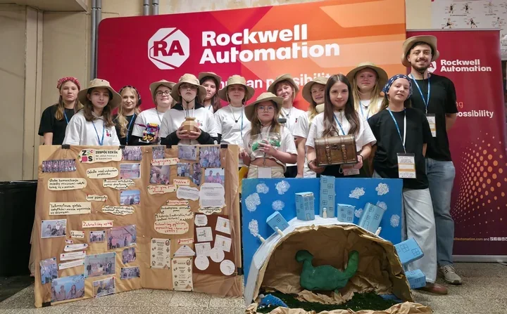 Sławkowscy uczniowie z robotyką wchodzą na podium w krajowym turnieju LEGO