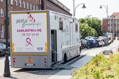 Mammobus przy remizie. Bezpłatna mammografia dla uprawnionych pań