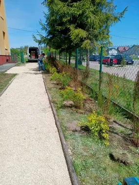 Przy szkole wyrósł zielony azyl dla uczniów i to nie jest drobiazg