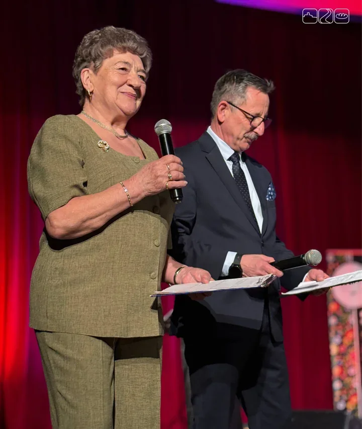 Seniorzy w rytmie folkowym – spotkanie z okazji Dnia Kobiet i Mężczyzn w Siewierzu